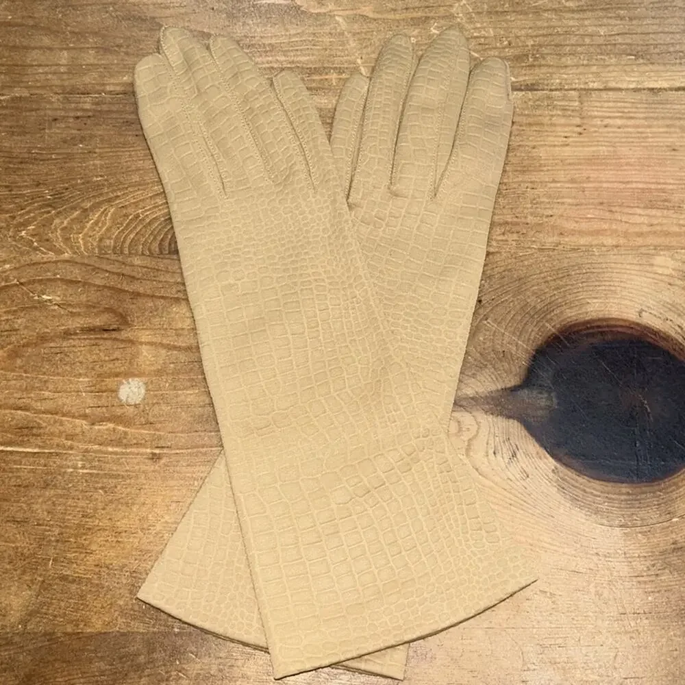 Vintage Camel Crocodile Embossed Gloves